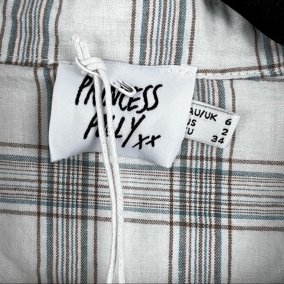PRINCESS POLLY Leigh Lightweight Plaid Shirt in White, Size 2, Oversized Fit NWT - Picture 5 of 9